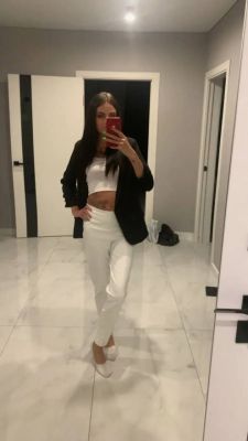 Саша Впервые в городе — фото и отзывы о девушке